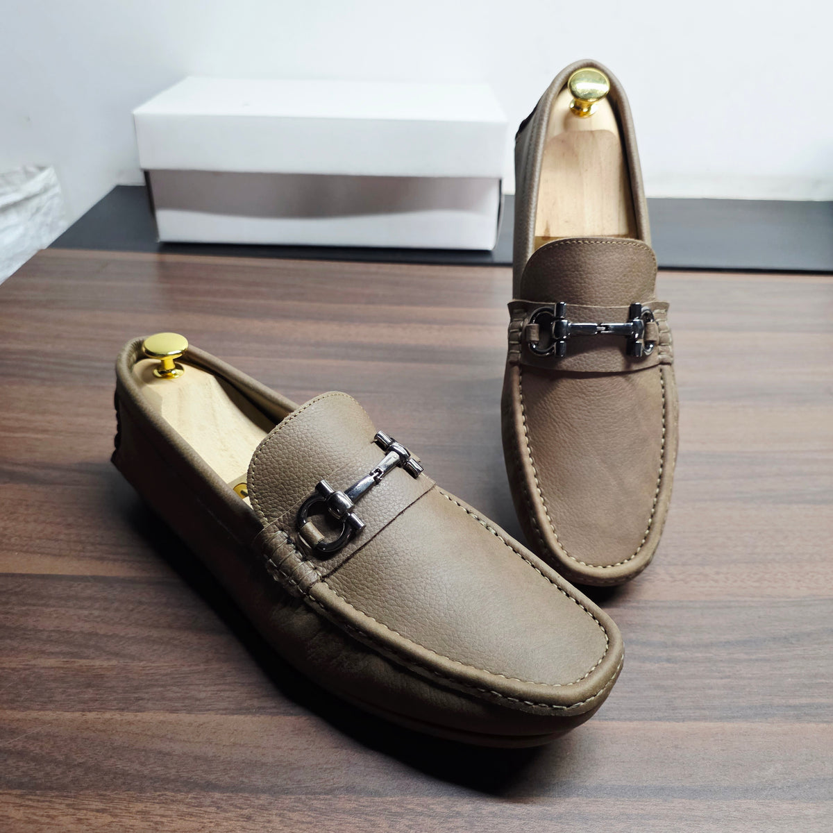 Alfredo Cow Milled Beige