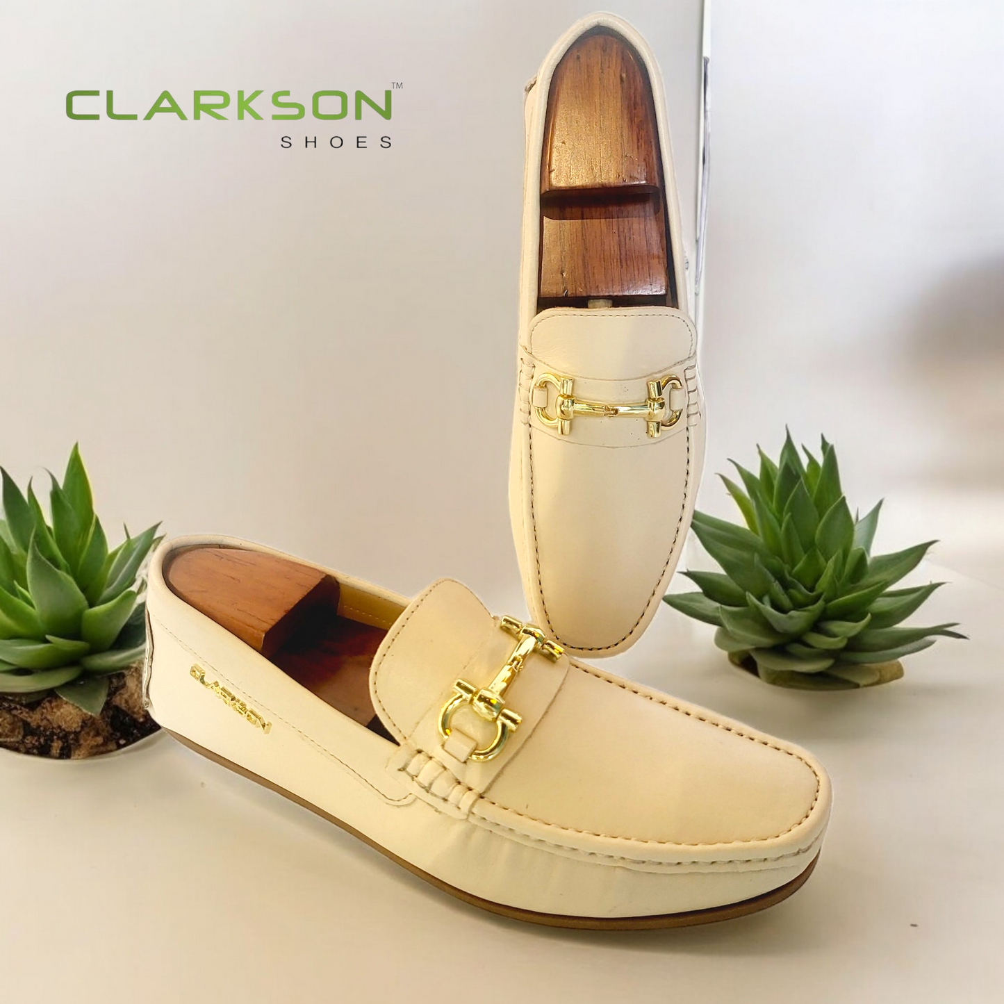 Alfredo Loafers White