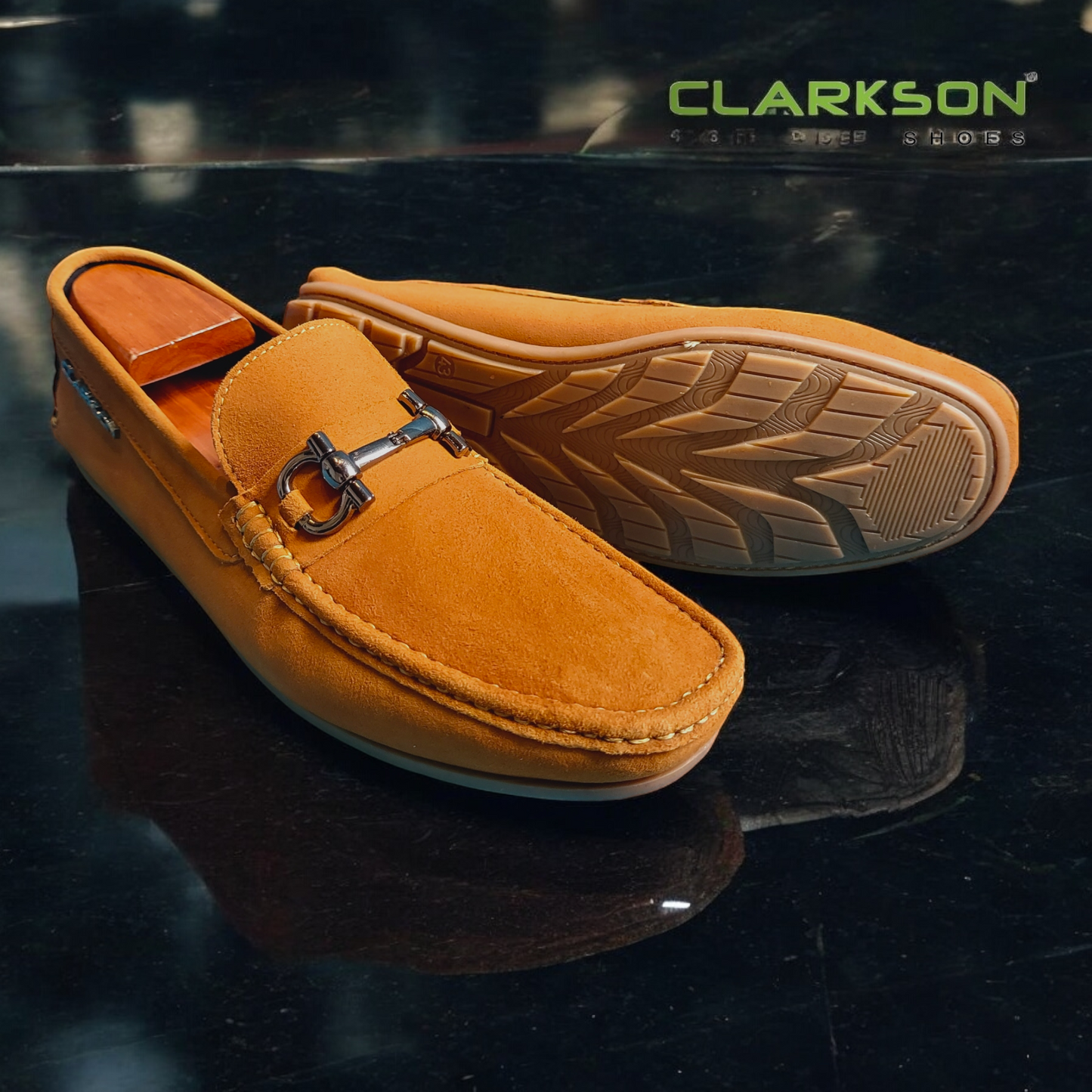 Alfredo Suede Honey Metal