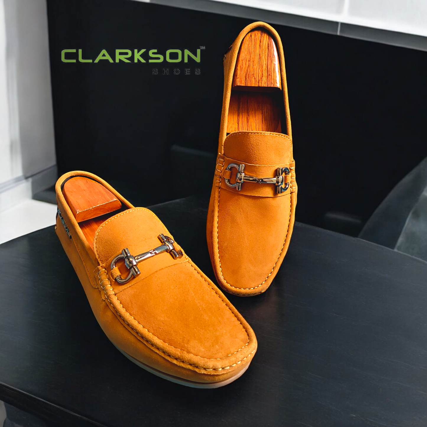 Alfredo Suede Honey Metal